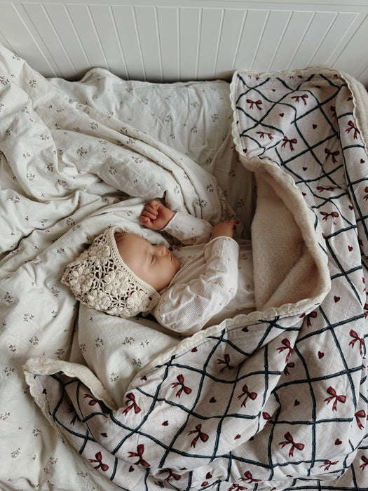 Bow Peep Fur Line Cot Blanket